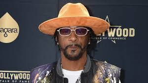 Katt Smith's Instagram, Twitter & Facebook