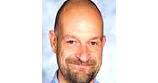 Former McHenry teacher acquitted of upskirt photo charges