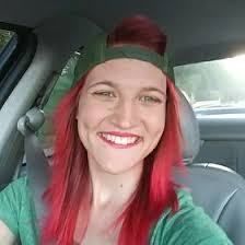 Sara Maddox's Instagram, Twitter & Facebook