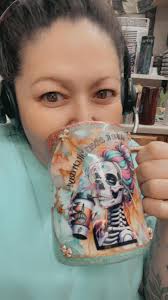 Happy Monday!! A little after 4:00am. Time to start my day thay never  ends.. work all day then gym work again til 10:00'tonight😎😎☕️☕️