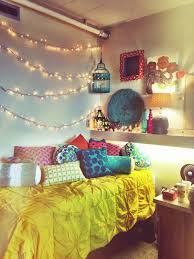 When it comes to hippie room ideas, there is no basic rule or principle we should follow. Bedroom Decor Hippie Smart Trik