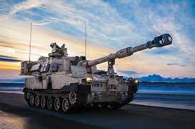 Paladin m109a6 achieves a maximum firing the us army received the first paladin m109a6 upgraded to m109a7 standard in april 2015. Paladin Family Of Vehicles Fov M109a6 Paladin M992a2 Faasv M109a7 Sph M992a3 Cat And Extended Range Cannon Artillery Erca Usaasc