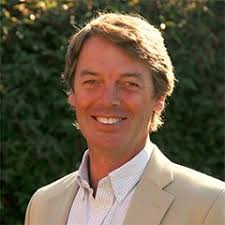 092: Andrew Featherstone is a property developer who sets himself apart by  taking