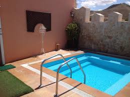 Casa rural para dos, ven y disfruta de unos días de intimidad con tu pareja, disfrutar a solas del jacuzzi rural con jacuzzi privado, sauna finlandesa,. Casa Rural Con Chimenea 670 490 459 La Gesta