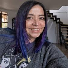 Carol Herrera's Instagram, Twitter & Facebook