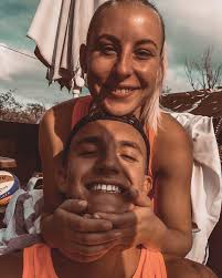 Anna Semlitsch (@runningwithjourneysdays) • Instagram photos and videos