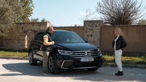 Fay xyla / φαίη ξυλά. H Faih 3yla Metakomizei Sto Traction Iciao