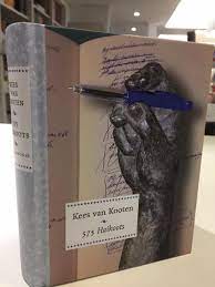 Al een paar keer was ik langs deze muur gefietst, omdat ik wist dat de schildering er zou komen. Haikoot Is Een Afgeleide Van Haiku De Boekhandel Van Kralingen Facebook