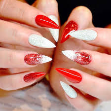 This color has the wide gamut of the colors. 51 Easy And Classic Red Nail Art Designs Page 8 Of 51 Beautiful Wiki