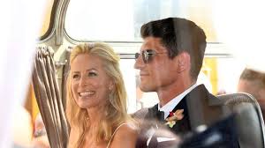 Hochzeit Mario Gomez Sagt Ja Zu Seiner Carina World Cup Winners Fifa 2014 World Cup Mannschaft