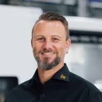 400+ Profile mit dem Suchbegriff „Strahl“