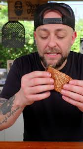 Ultimate Smashburger Showdown: Buns & Sauces Revealed