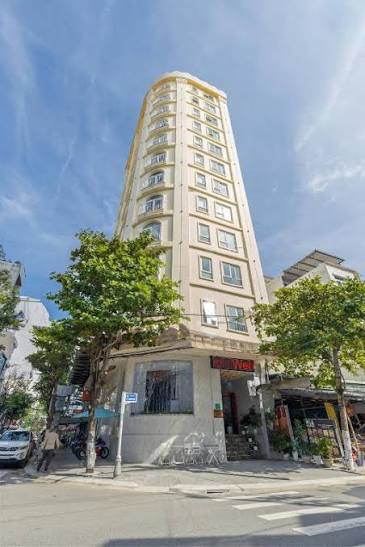 Sea Queen Hotel mang đến không gian lưu trú hiện đại, thuận tiện cho kỳ nghỉ gần biển Mỹ Khê, Đà Nẵng.