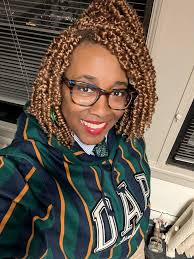 Purple Royalty...💜🟣💜🟣Purple Passion. In this episode of "Outfi...