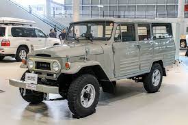 events land cruiser motor show in tokyo celebrates japanese re release of 70 series トヨタ fj クルーザー ランドクルーザー fjクルーザー