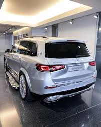 Benz C1ub Shared A Photo On Instagram Maybach Gls600 How Do You Like It Photo Ivansensei Off Mercedes Maybach Super Luxury Cars Mercedes Benz Cars