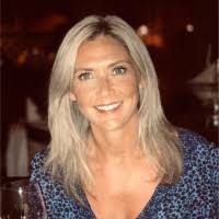 Kelly Priest's Instagram, Twitter & Facebook