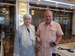 سلطان جوهر) ialah jawatan warisan dan raja pemerintah negeri johor di malaysia. The Nusantara Alfatihah Bonda Tiri Sultan Johor Facebook