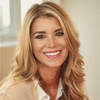 Donna Dingler's Instagram, Twitter & Facebook