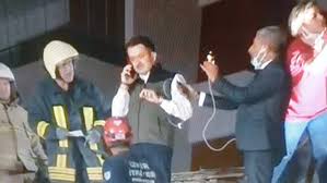 Bakan In Deprem Enkazinda Pr Goruntuleri Tepki Cekti