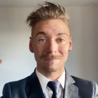 Kim Palmquist's Instagram, Twitter & Facebook