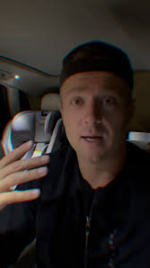 Hold me accountable! 🚨 After a long month filled with a lot of ✈️🏖️, very  little routine, and limited focus