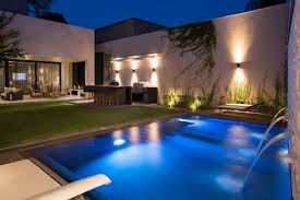 9 Tipps Zur Gestaltung Eines Modernen Gartens Homify Schwimmbader Hinterhof Schwimmbad Designs Gartenpools