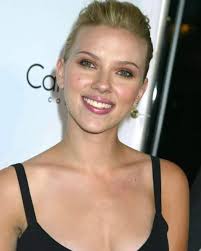 Tournament Mode (First Round) Scarlett Johansson vs lJenniferLawrence