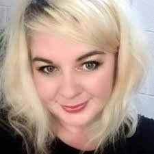 Tracey Fahey's Instagram, Twitter & Facebook