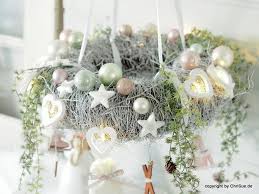 Adventskranz Zum Hangen Ein Naturlicher Weihnachtlicher Rebenkranz Zum Aufhangen Der Weisse Kranz Wurd Weihnachtsdeko Kranz Weisser Kranz Weisse Weihnachtsdeko