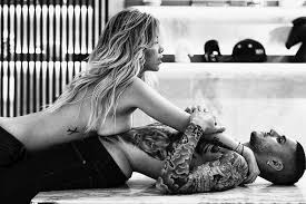 Mauro Icardi publishes an erotic image with Wanda Nara: Im not to blame  for liking you | Marca