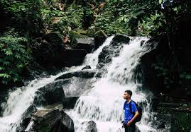 Tmii adalah tempat berlibur yang paling banyak dikunjungi saat libur. Wisata Pemandian Desa Sesaot Segar Alami Berhiaskan Tangga Air