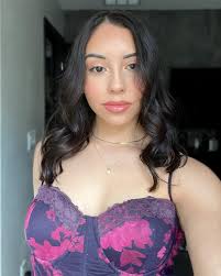 Claudia Bencomo (@bencomoclaudia) • Instagram photos and videos