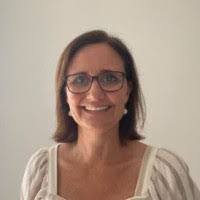 Leanne Hutchinson's Instagram, Twitter & Facebook