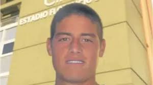 La desconocida historia de James Rodríguez: cómo Banfield se lo sopló a  Boca y el llamado que cambió todo