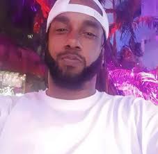 3 of the biggest hip-hop crews started in Ruthless. NWA, Bone Thugs, and  Black Eyed Peas. In only 8 years. There's no telling how many other success  stories would have started out