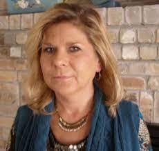 Jeanette Dailey's Instagram, Twitter & Facebook