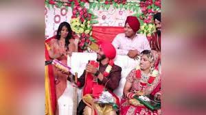 Funny bread and butter anniversary card. Shadi Par Mile Vichitr Gifts Funny Marriage Gift Comedy Video Tik Tok Youtube