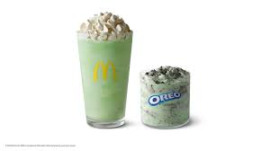 Mcdonald S Shamrock Shake 2021 Shake And Oreo Mcflurry Return Feb 15