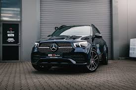 Ogromne Zainteresowanie Nowym Mercedesem Gle Sprawia Ze Rowniez Montaz W Nich Aktywnych Ukladow Wydechowych Maxhaust Prz Mercedes Benz Gle Mercedes Benz Benz