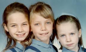 Hi I'm living in Carpentersville Illinois now with my younger sister and I  used to live here with my parents and both of my younger sisters when we  moved from Chicago Illinois