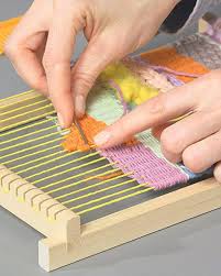 Teppich setzt sich aus vielen, verschiedenfarbigen kreisen zusammen, die ihn zu einem farbenfrohen stimmungsmacher machen. Webteppich Selber Machen Brigitte De