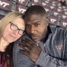 Who can bake a birthday cake in Waynesboro VA by June 7th?