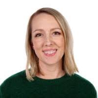 Lisa Deaderick's Instagram, Twitter & Facebook