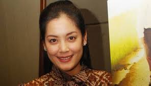 Btw, di jakarta pada berasa enggak sih?, ujar bintang sinetron tersanjung itu. Unggah Foto Bersama Ari Wibowo Lulu Tobing Timbulkan Rasa Rindu Para Pecinta Sinetron Berita Selebritis