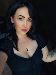 Jess Hauer (@jess.the.evil) • Instagram photos and videos