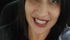 DIY Paint Party for Beginners: A UNIQUE STEP-BY-STEP PAINTING GUIDE:  Brenner, Nina Elizabeth: 9781709050886: Amazon.com: Books