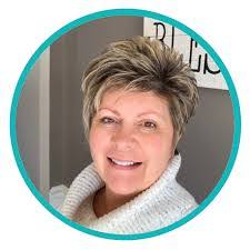 Gina Lanier's Instagram, Twitter & Facebook