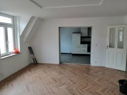 Egal ob einraumwohnung, maisonette, loft oder einliegerwohnung :: 4 Zimmer Wohnung Zu Vermieten Siegener Strasse 22 08523 Plauen Neundorfer Vorstadt Mapio Net