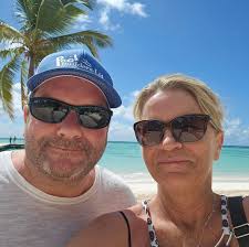 Anyone doing driveway snowplowing in Campton Hills area this weekend?